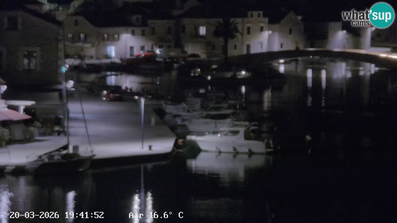 Kamera Hvar Vrboska marina | | Dalmacija