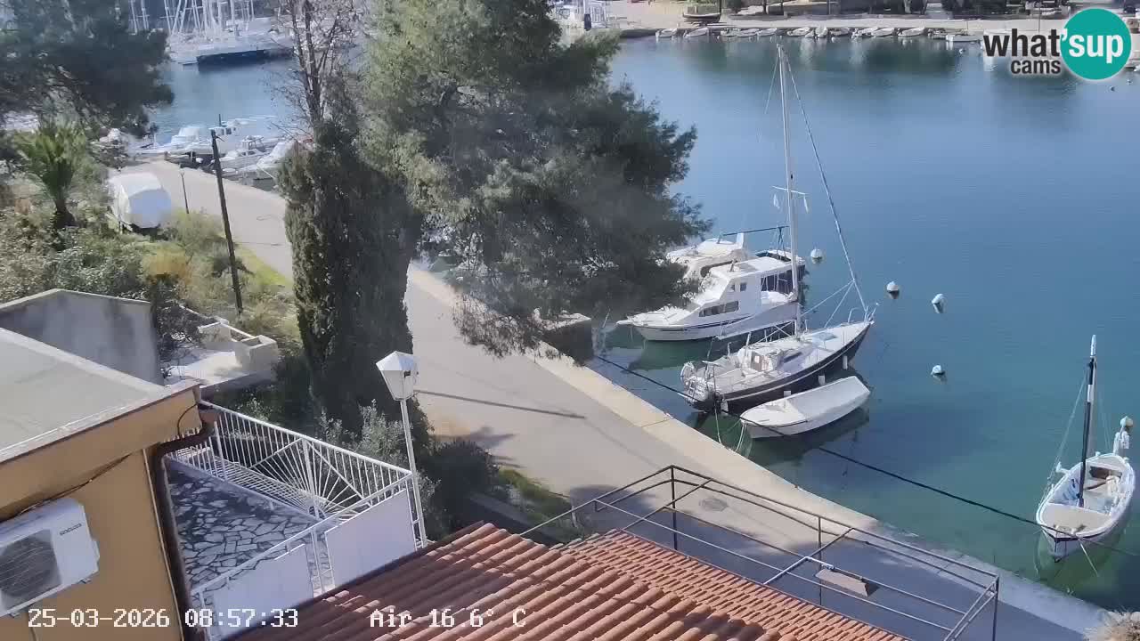 Kamera Hvar Vrboska marina | | Dalmacija