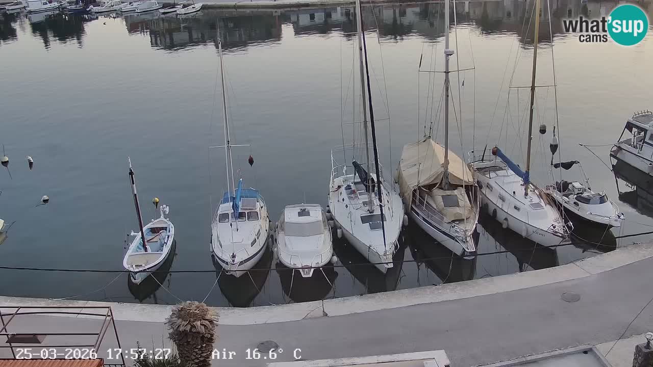 Kamera Hvar Vrboska marina | | Dalmacija