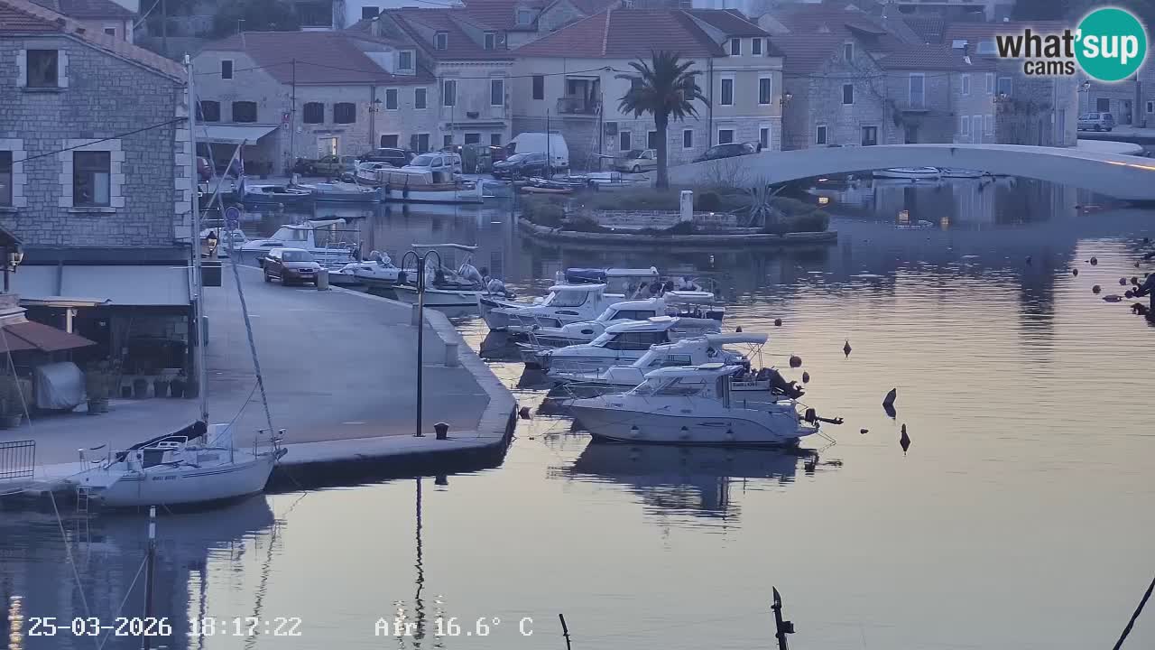Kamera Hvar Vrboska marina | | Dalmacija