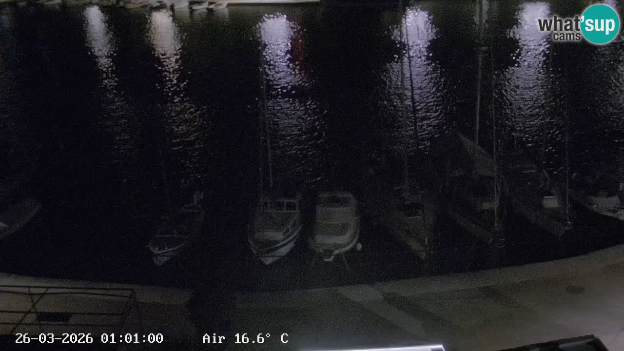 Kamera Hvar Vrboska marina | | Dalmacija