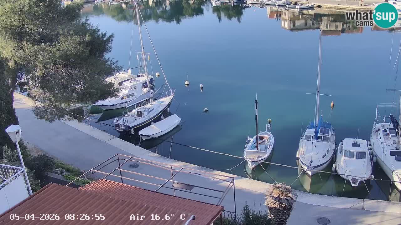 Kamera Hvar Vrboska marina | | Dalmacija
