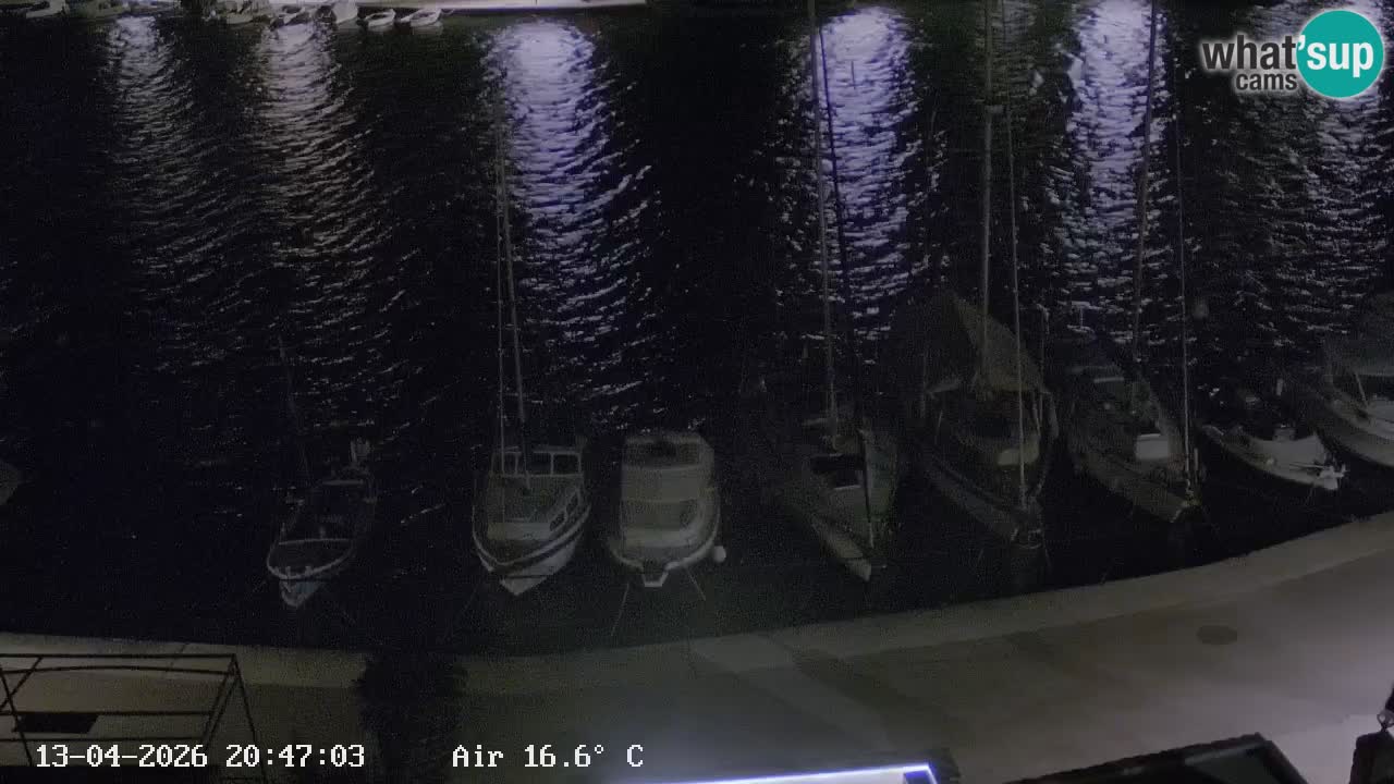 Camera Hvar Vrboska marina | isla de Hvar | Dalmacia