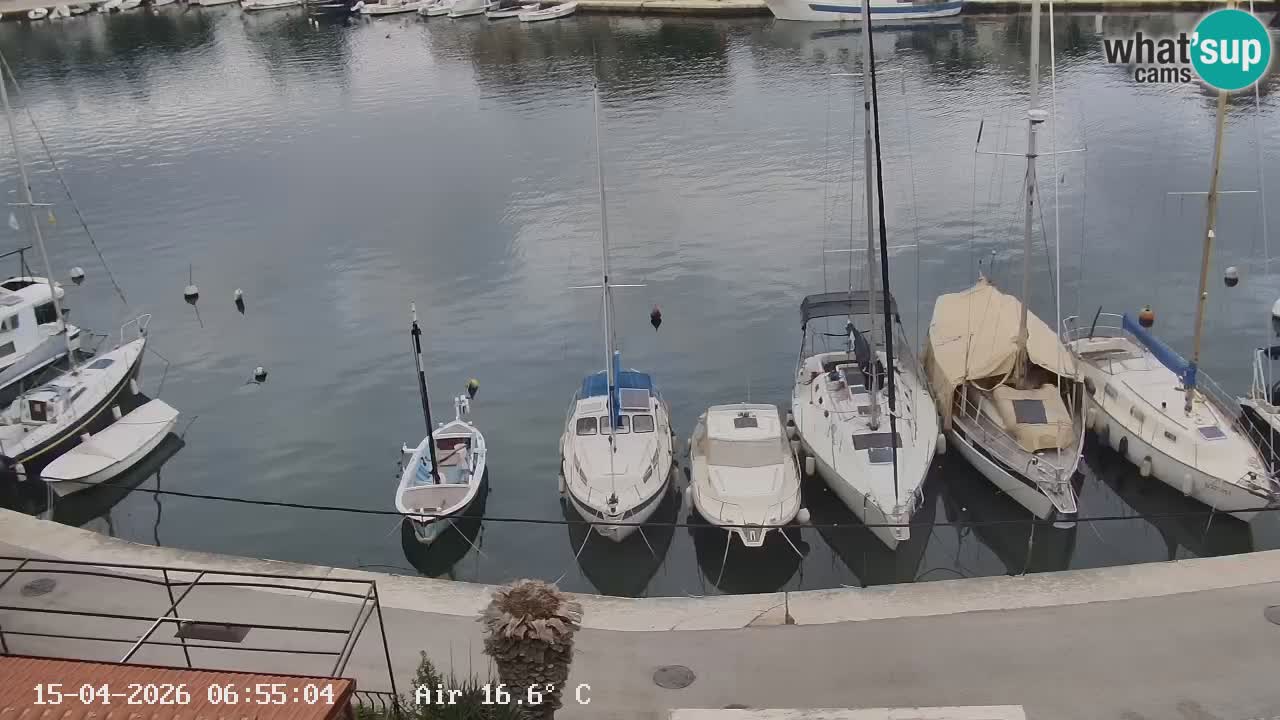 Kamera Hvar Vrboska marina | | Dalmacija