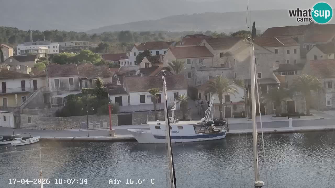 Camera Hvar Vrboska marina | isla de Hvar | Dalmacia
