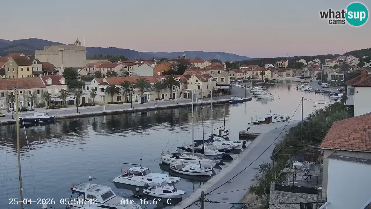 Kamera Hvar Vrboska marina | | Dalmacija