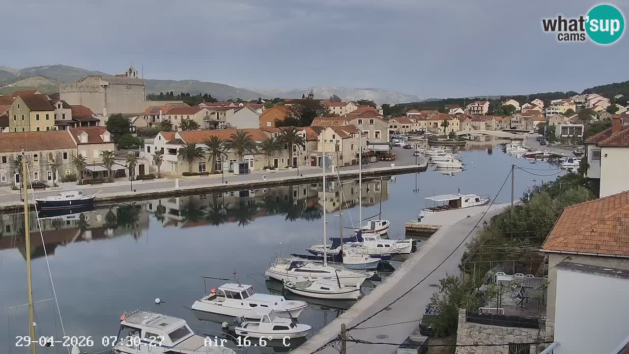 Camera Hvar Vrboska marina | isla de Hvar | Dalmacia