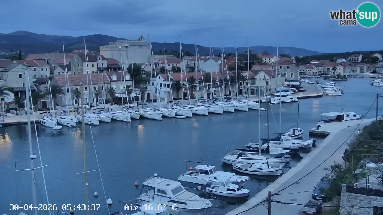 Kamera Hvar Vrboska marina | | Dalmacija