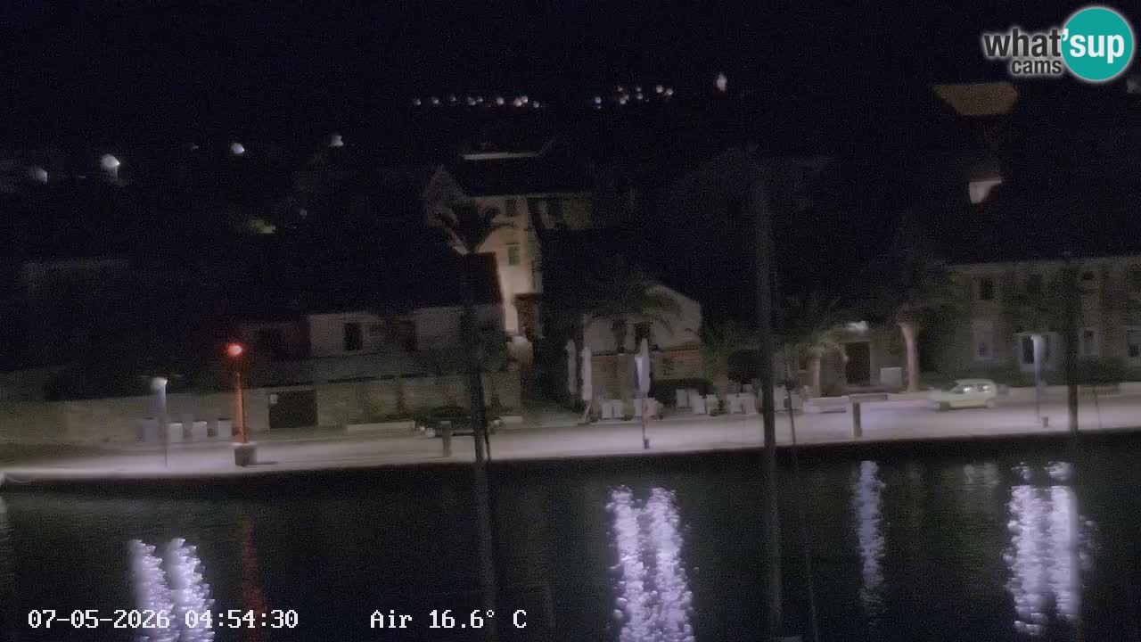 Kamera Hvar Vrboska marina | | Dalmacija