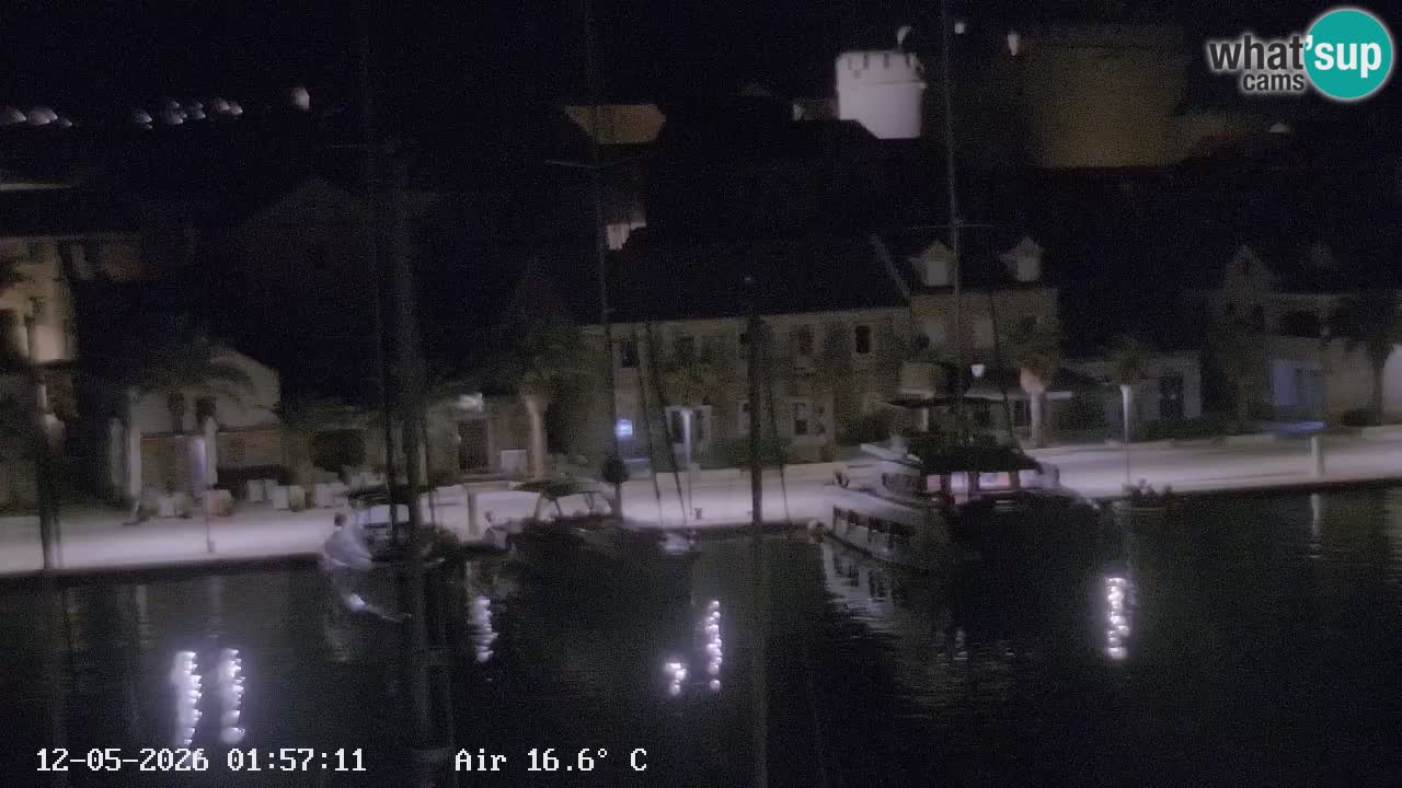 Camera Hvar Vrboska marina | isla de Hvar | Dalmacia