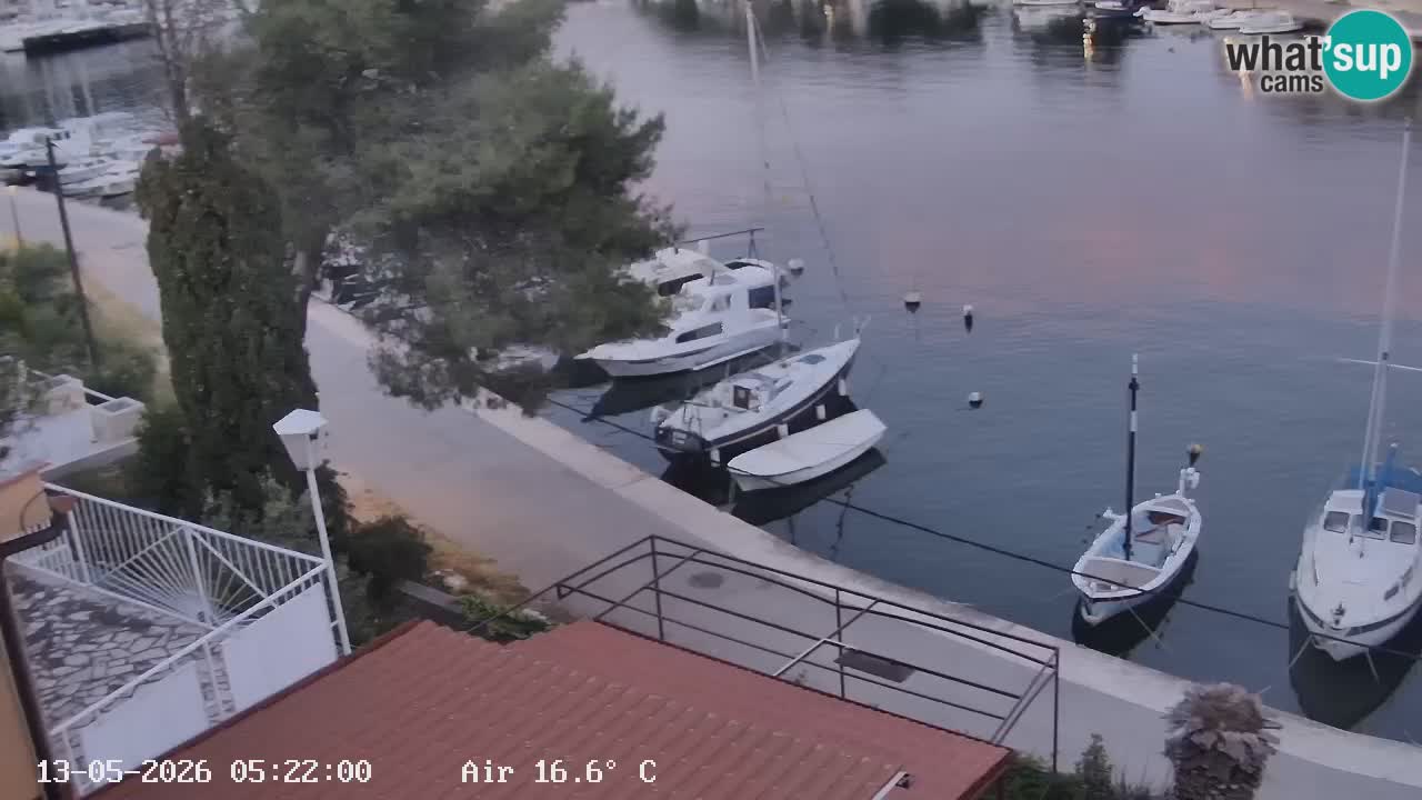 Camera Hvar Vrboska marina | isla de Hvar | Dalmacia