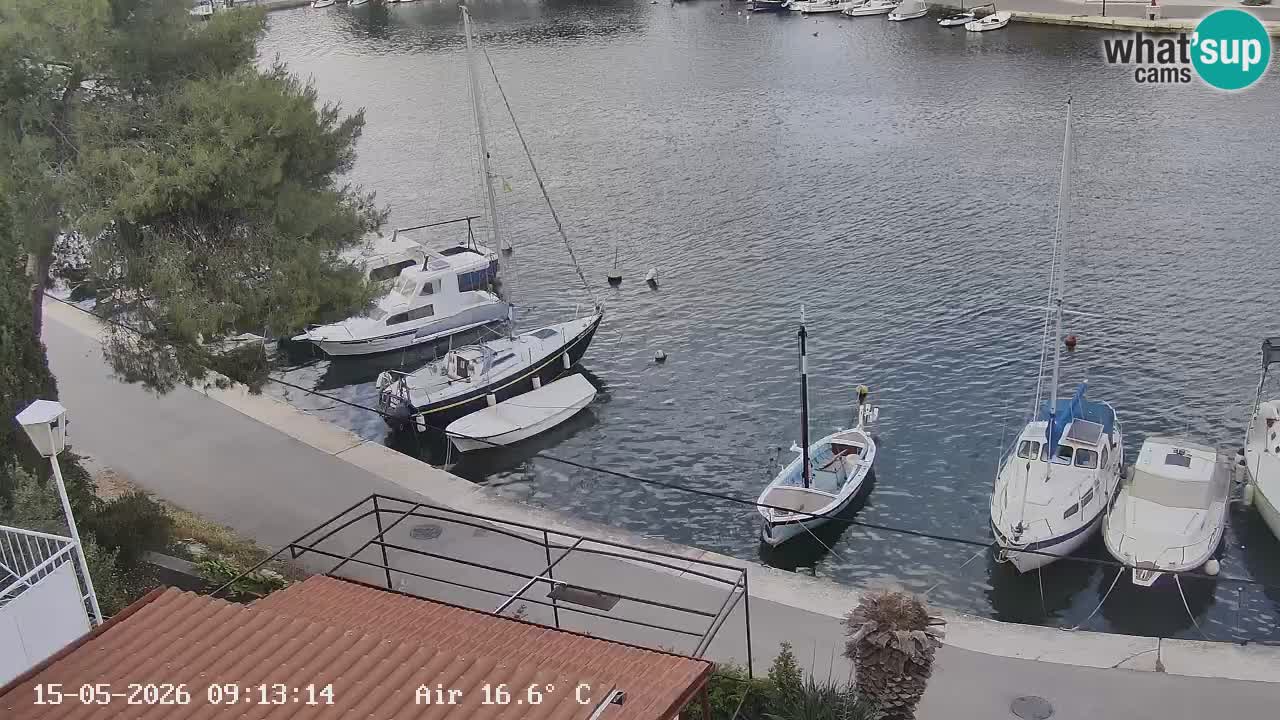 Kamera Hvar Vrboska marina | | Dalmacija