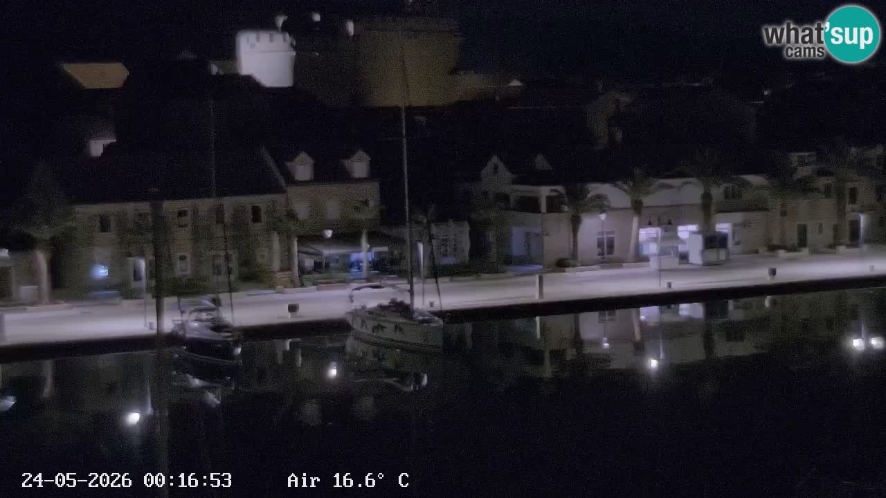 Camera Hvar Vrboska marina | isla de Hvar | Dalmacia