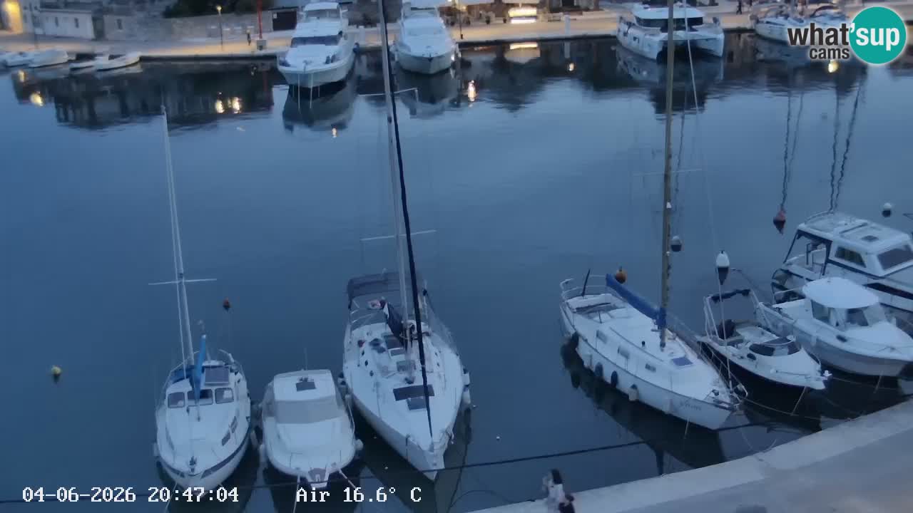 Kamera Hvar Vrboska marina | | Dalmacija