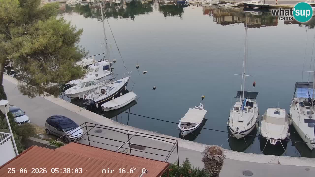 Kamera Hvar Vrboska marina | | Dalmacija