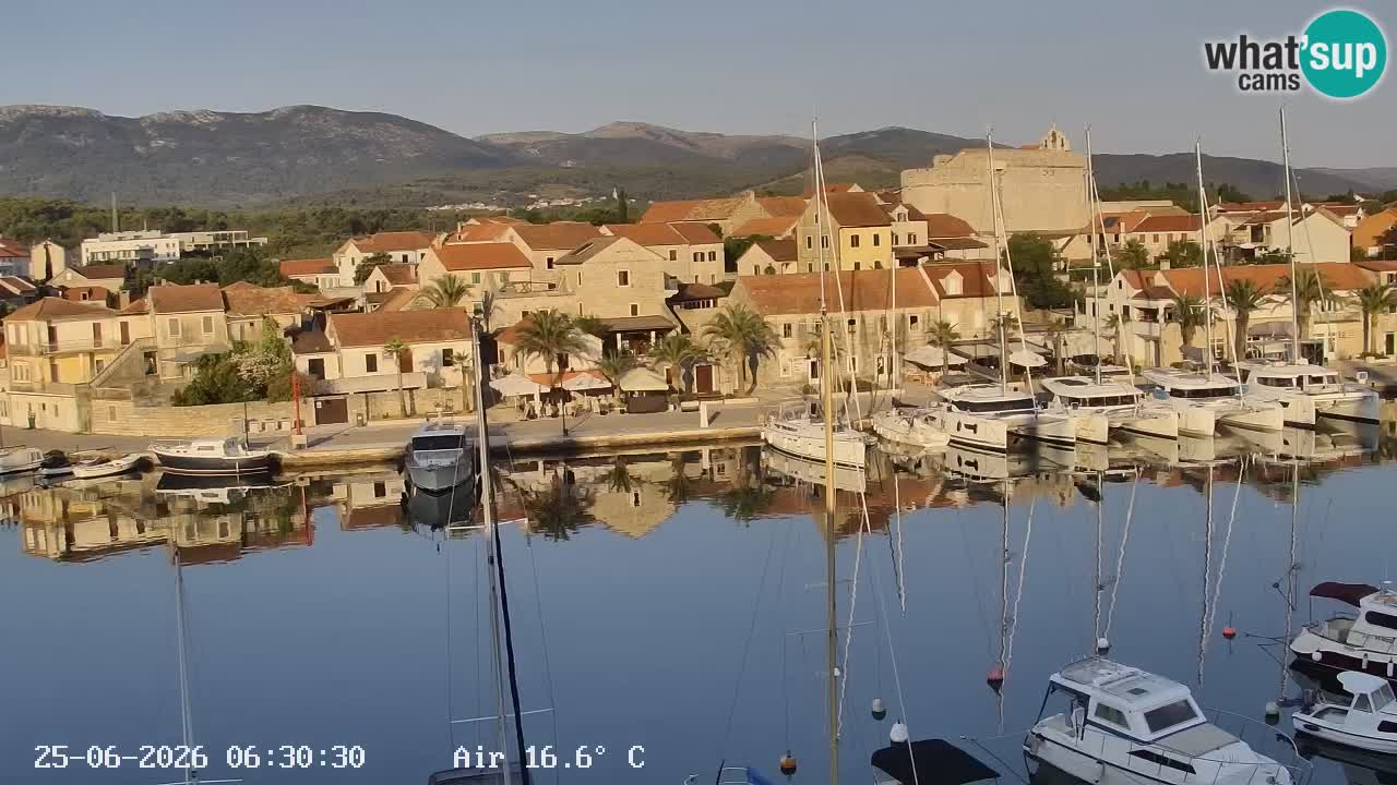 Camera Hvar Vrboska marina | isla de Hvar | Dalmacia