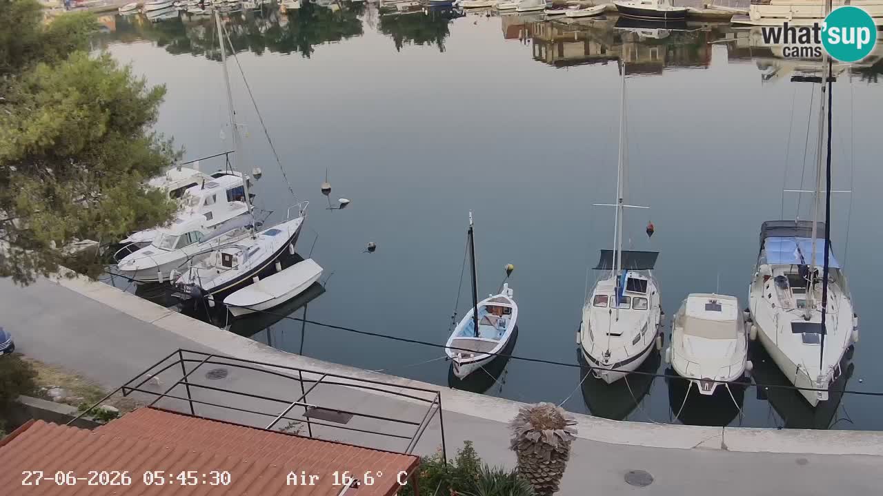 Kamera Hvar Vrboska marina | | Dalmacija