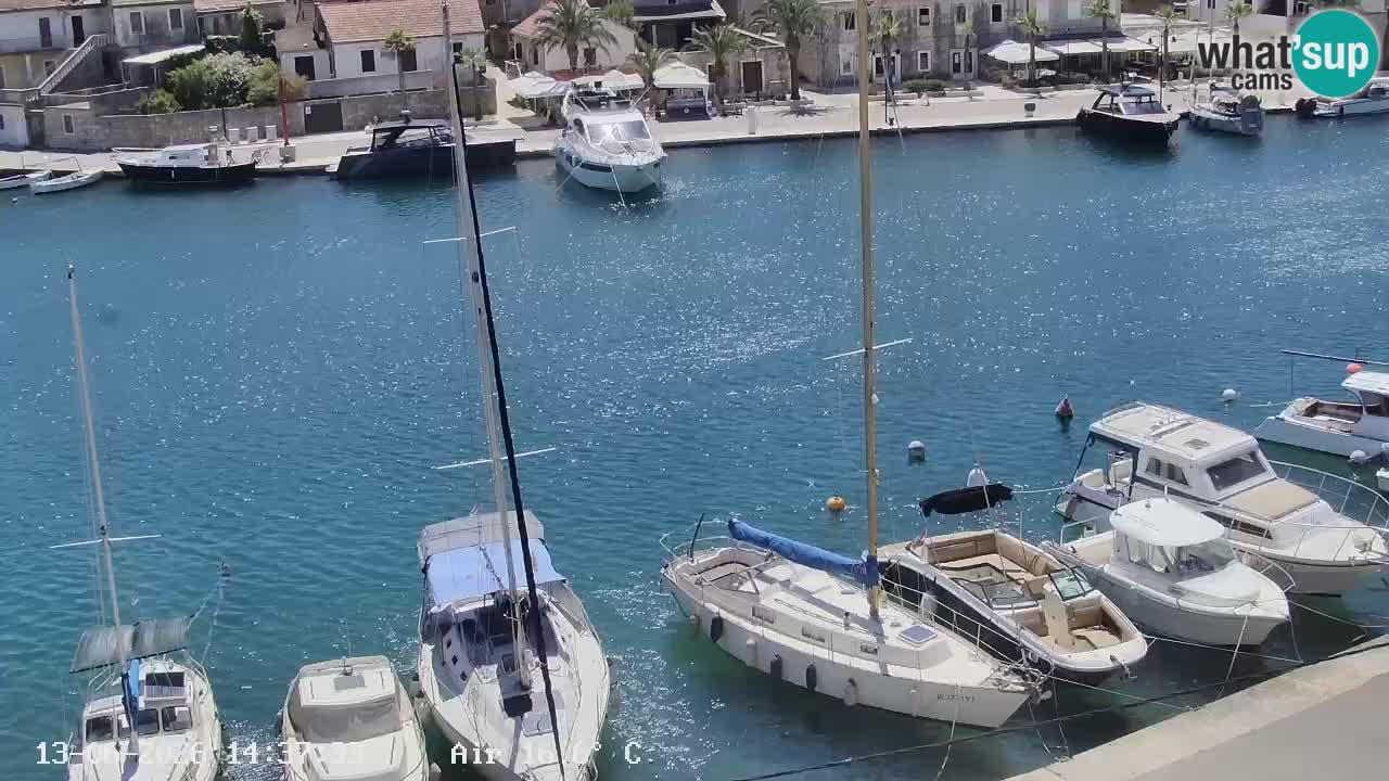 Camera Hvar Vrboska marina | isla de Hvar | Dalmacia