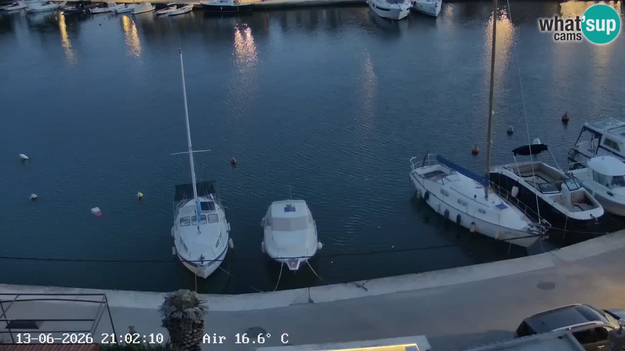 Kamera Hvar Vrboska marina | | Dalmacija