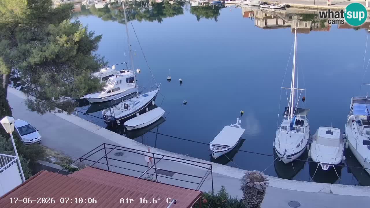 Kamera Hvar Vrboska marina | | Dalmacija