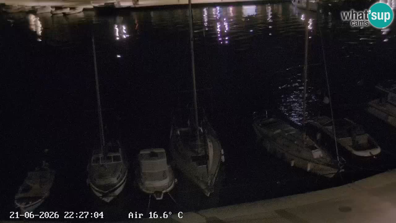 Camera Hvar Vrboska marina | isla de Hvar | Dalmacia