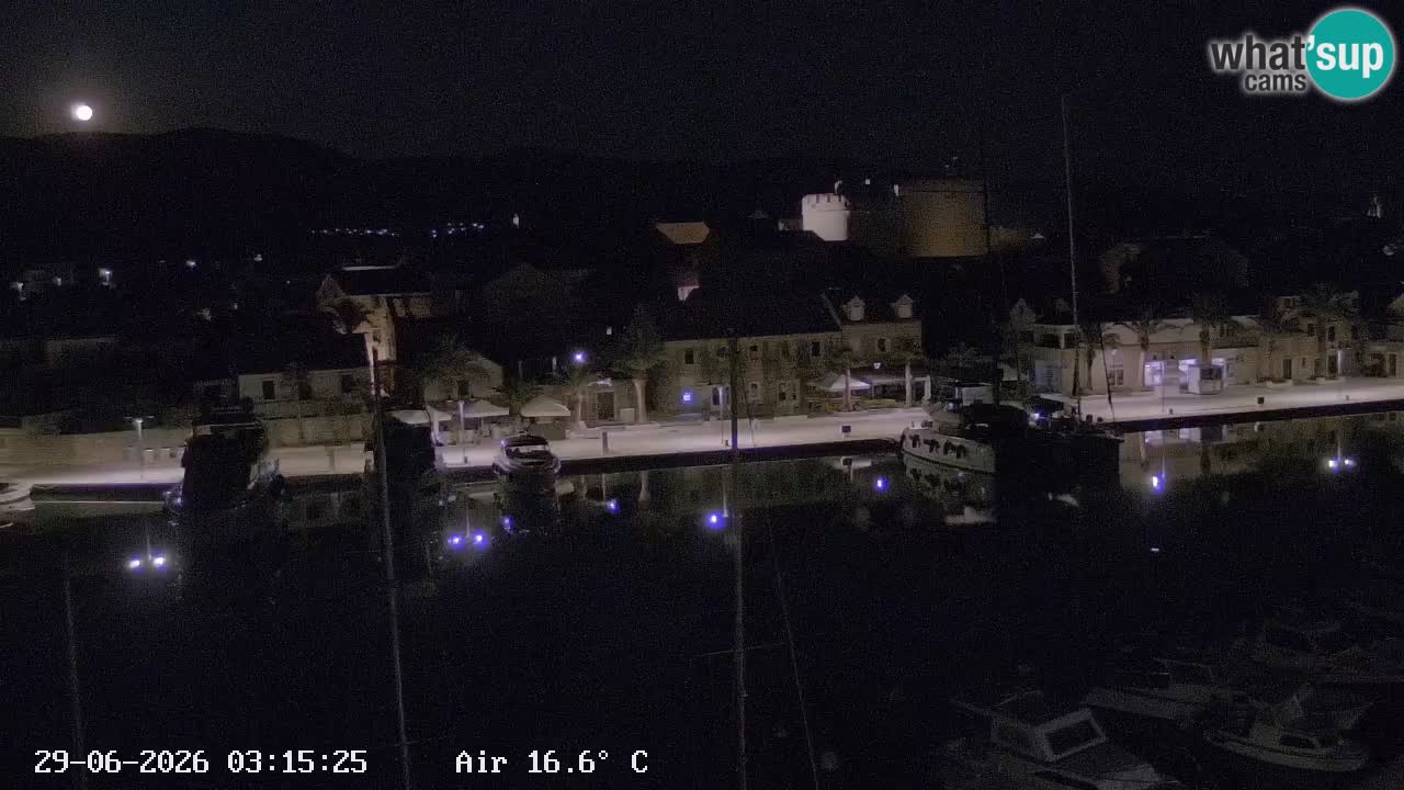 Kamera Hvar Vrboska marina | | Dalmacija