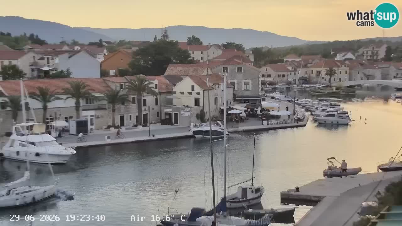 Kamera Hvar Vrboska marina | | Dalmacija