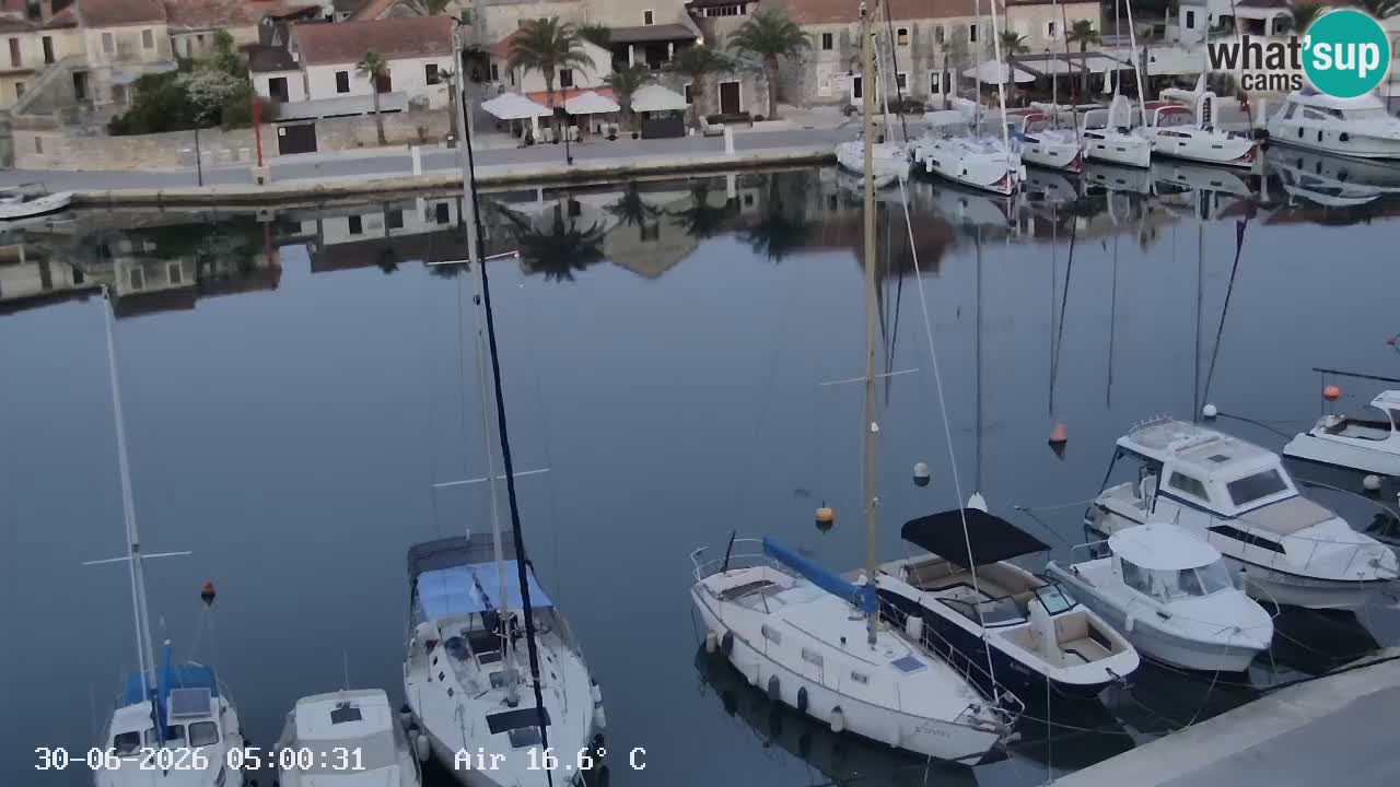 Kamera Hvar Vrboska marina | | Dalmacija
