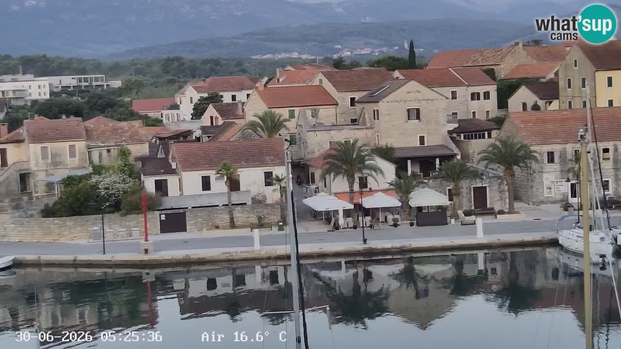 Camera Hvar Vrboska marina | isla de Hvar | Dalmacia