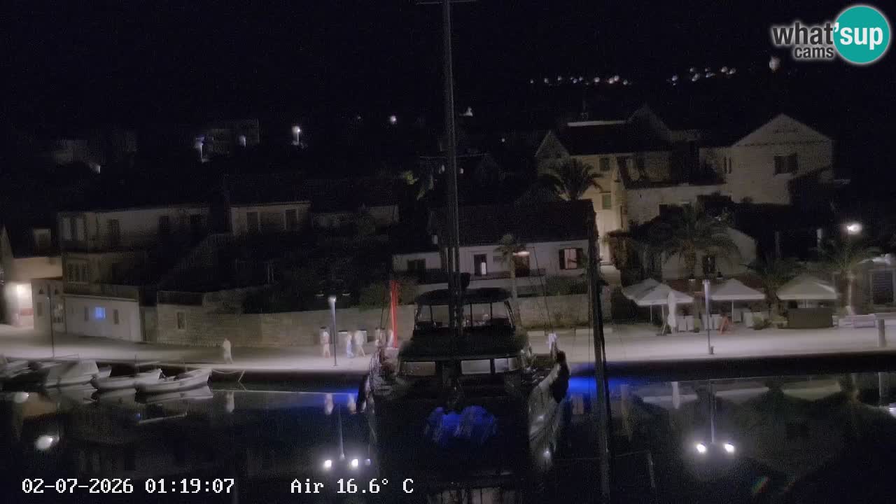 Camera Hvar Vrboska marina | isla de Hvar | Dalmacia