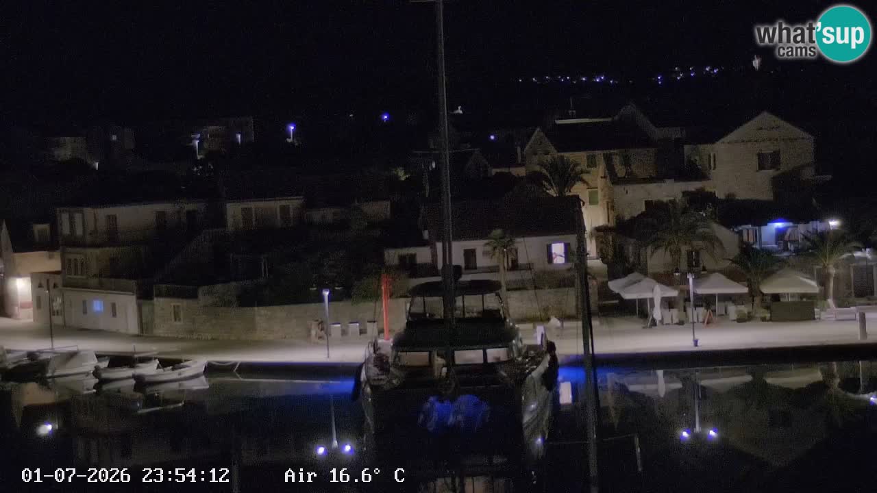 Kamera Hvar Vrboska marina | | Dalmacija