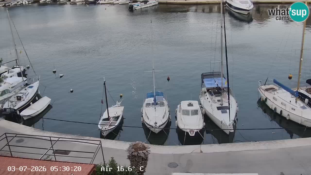 Camera Hvar Vrboska marina | isla de Hvar | Dalmacia