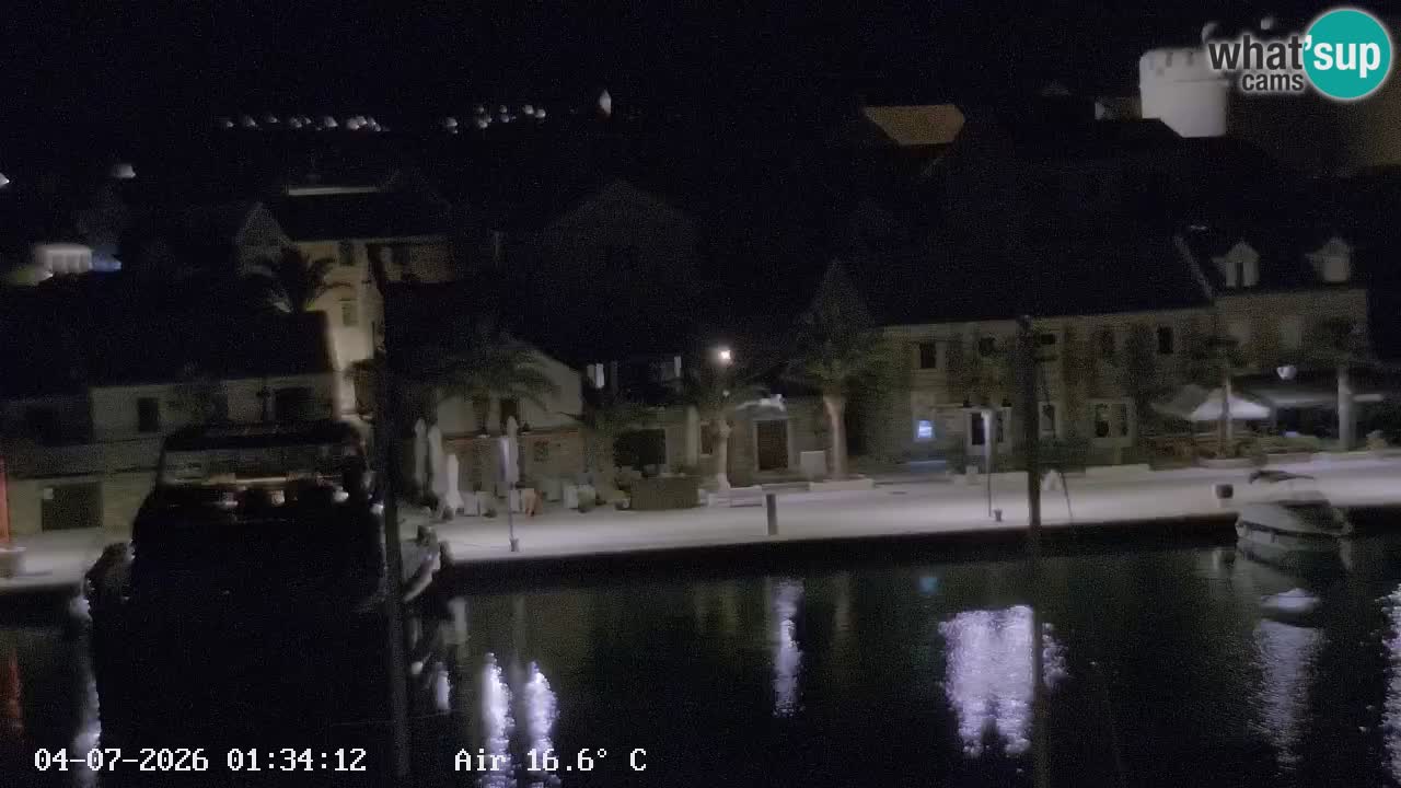 Camera Hvar Vrboska marina | isla de Hvar | Dalmacia