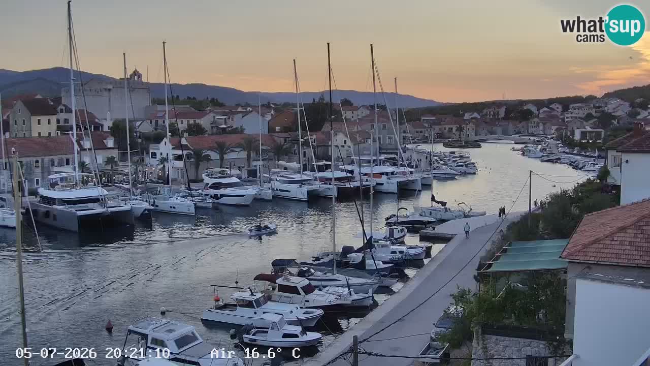 Camera Hvar Vrboska marina | isla de Hvar | Dalmacia