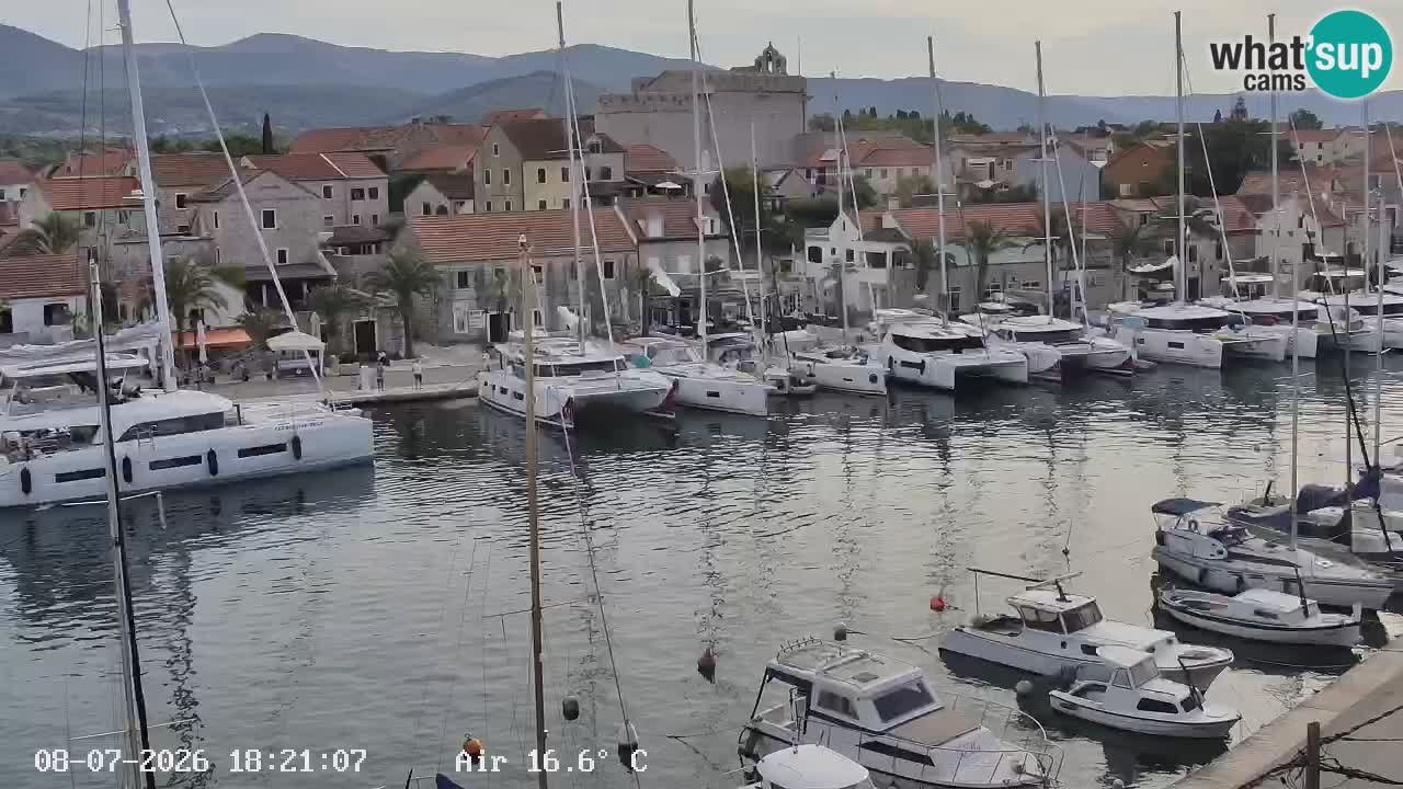 Kamera Hvar Vrboska marina | | Dalmacija