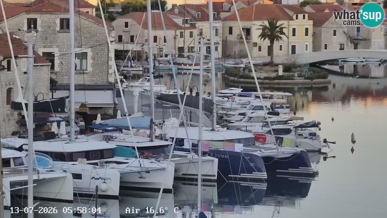 Camera Hvar Vrboska marina | isla de Hvar | Dalmacia