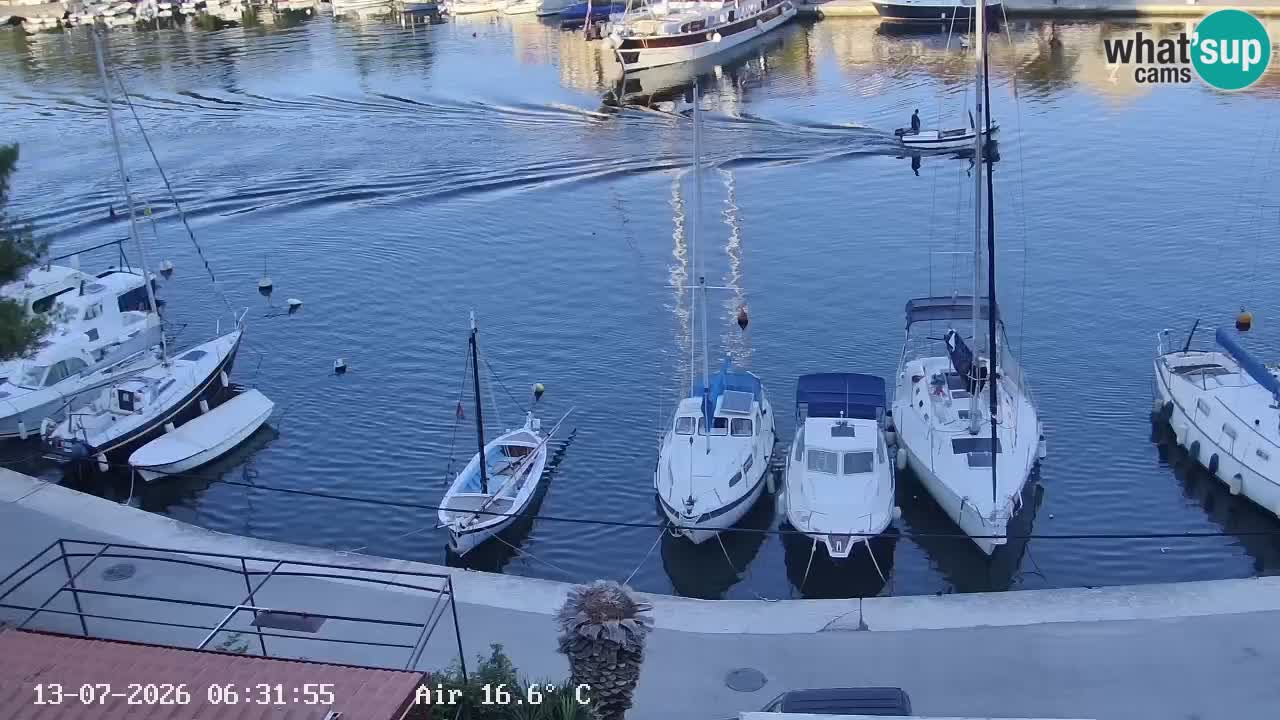 Camera Hvar Vrboska marina | isla de Hvar | Dalmacia