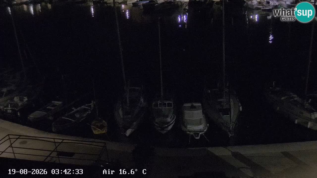 Camera Hvar Vrboska marina | isla de Hvar | Dalmacia