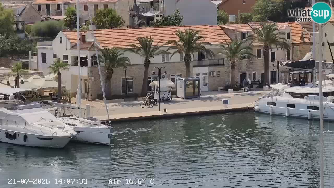 Kamera Hvar Vrboska marina | | Dalmacija