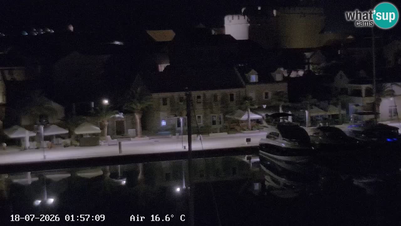 Camera Hvar Vrboska marina | isla de Hvar | Dalmacia