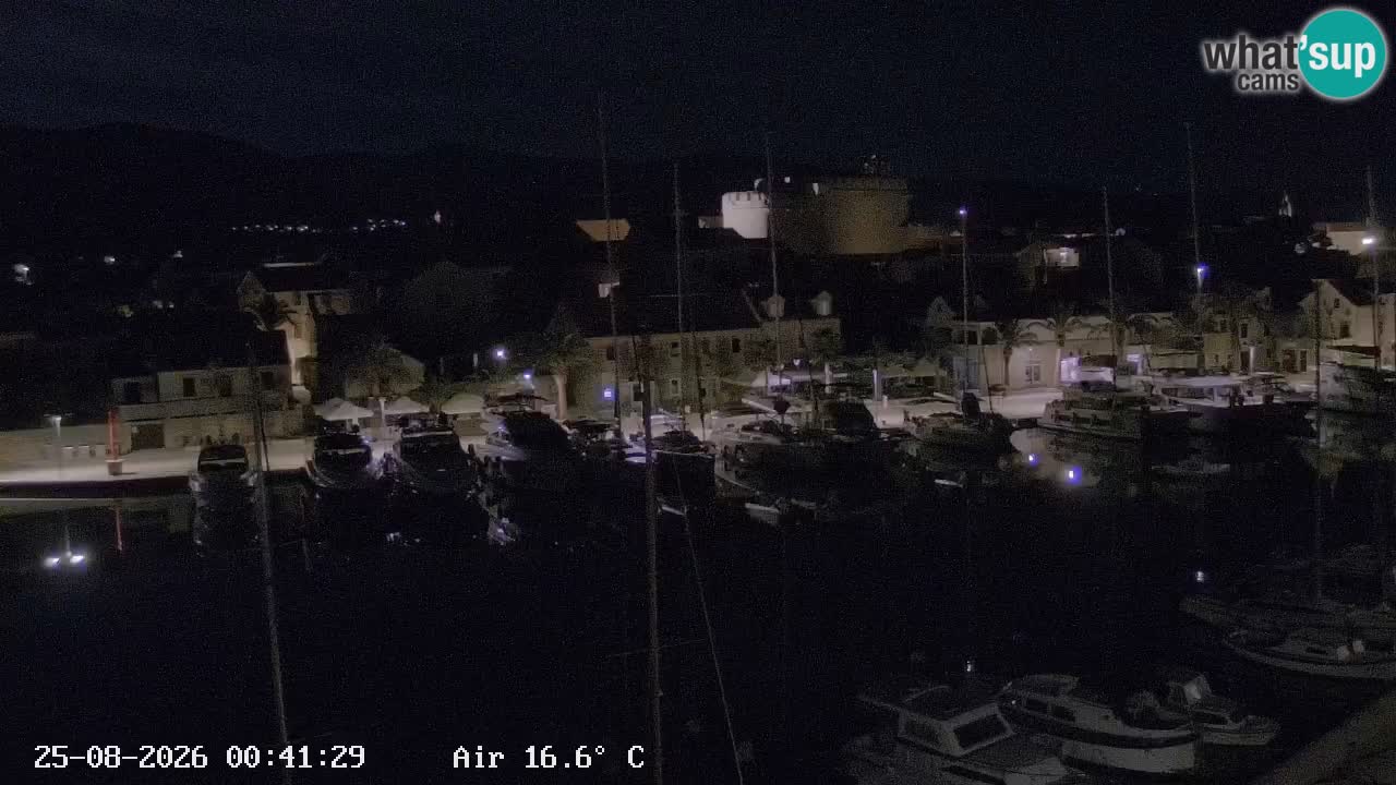 Camera Hvar Vrboska marina | isla de Hvar | Dalmacia