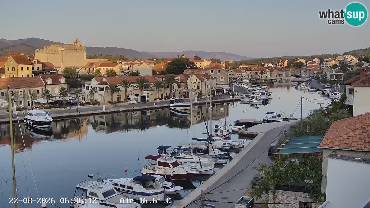 Camera Hvar Vrboska marina | isla de Hvar | Dalmacia