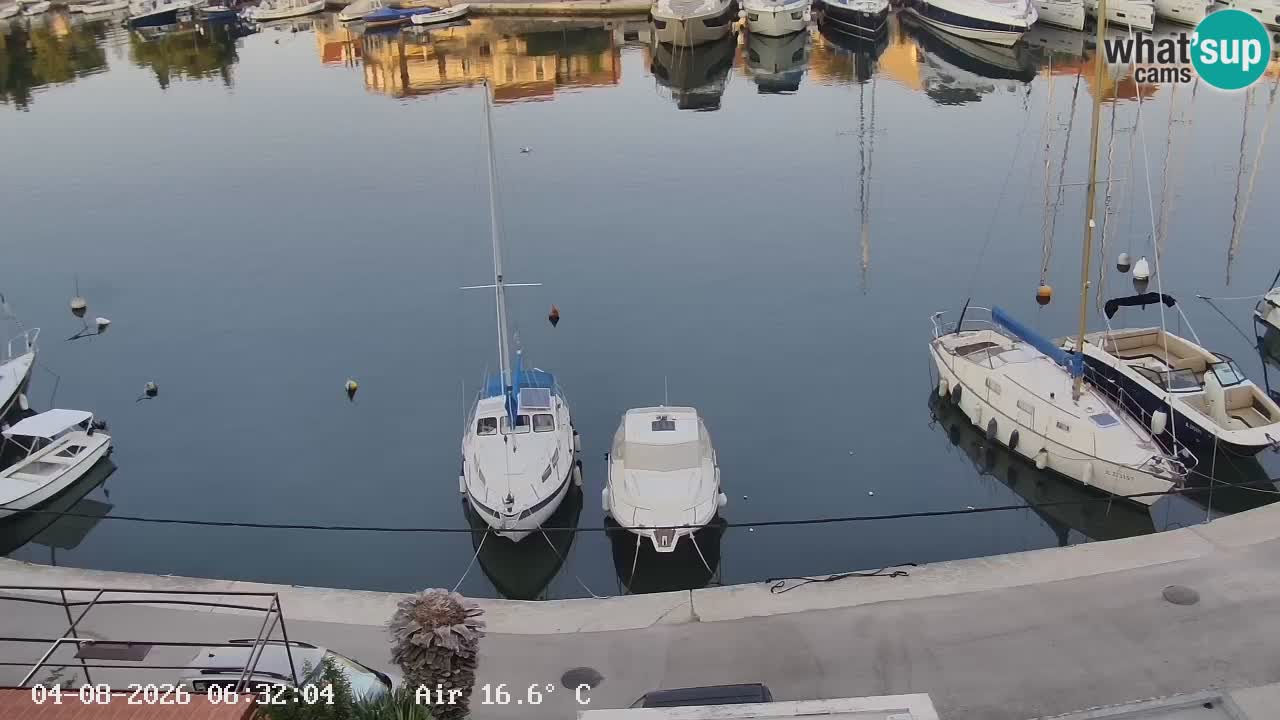Kamera Hvar Vrboska marina | | Dalmacija