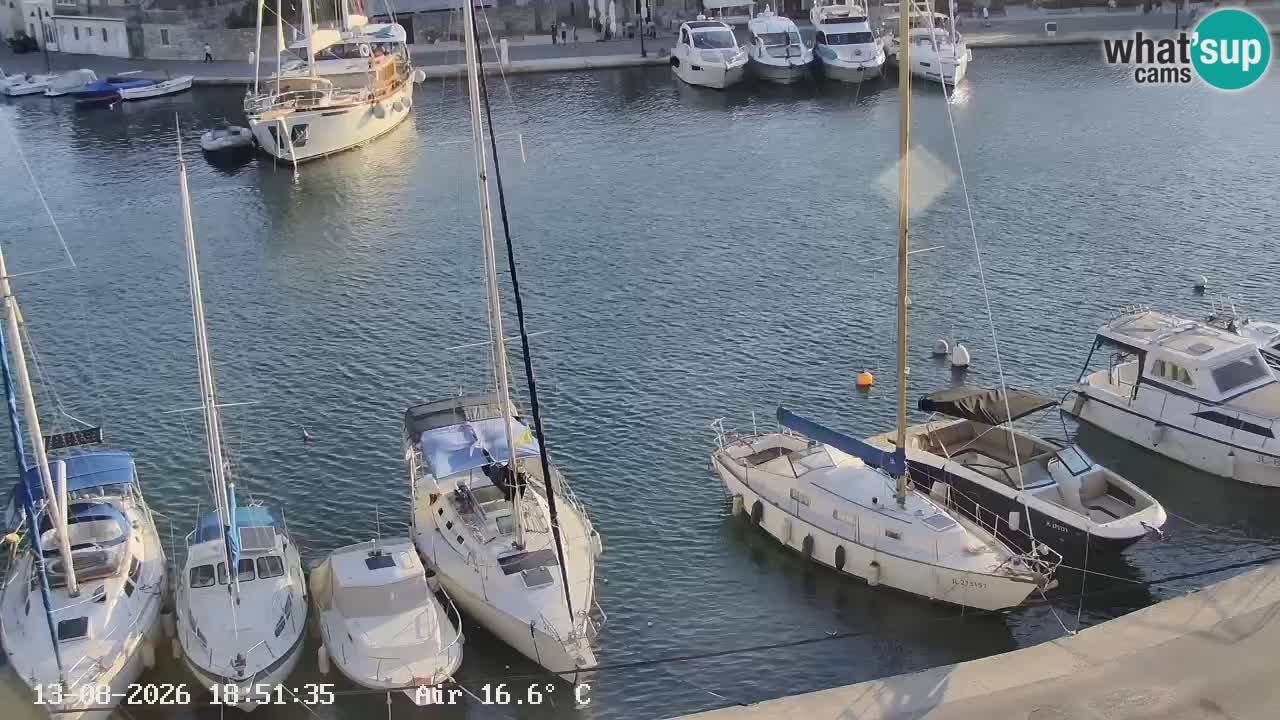 Camera Hvar Vrboska marina | isla de Hvar | Dalmacia