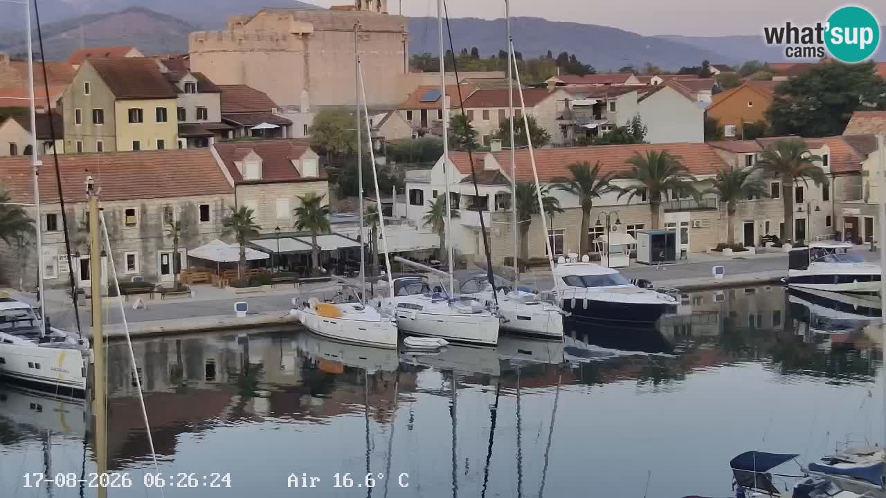 Camera Hvar Vrboska marina | isla de Hvar | Dalmacia