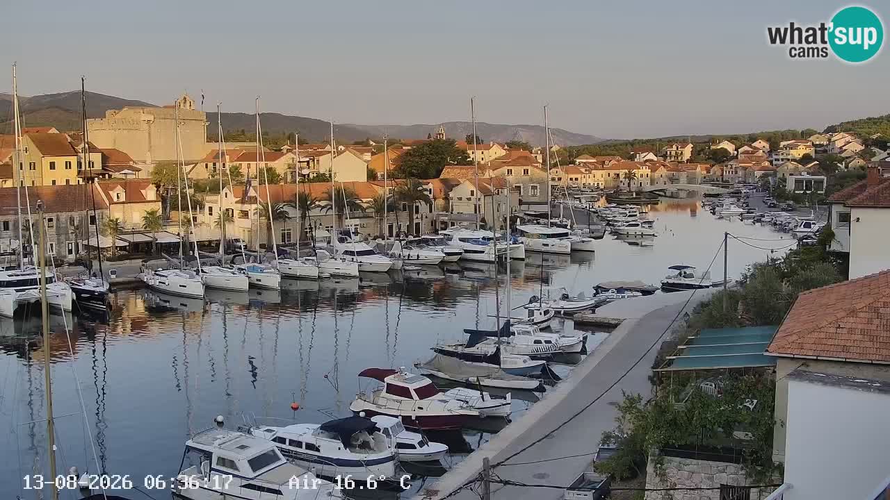 Kamera Hvar Vrboska marina | | Dalmacija