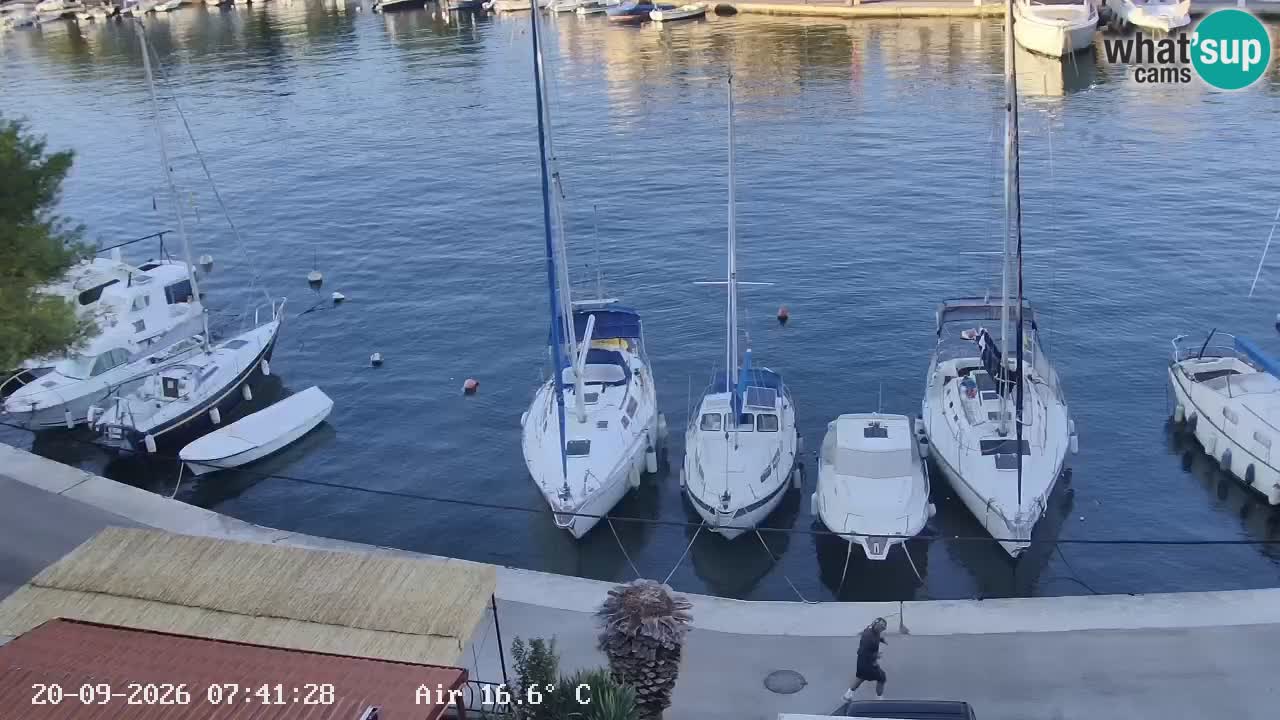 Kamera Hvar Vrboska marina | | Dalmacija