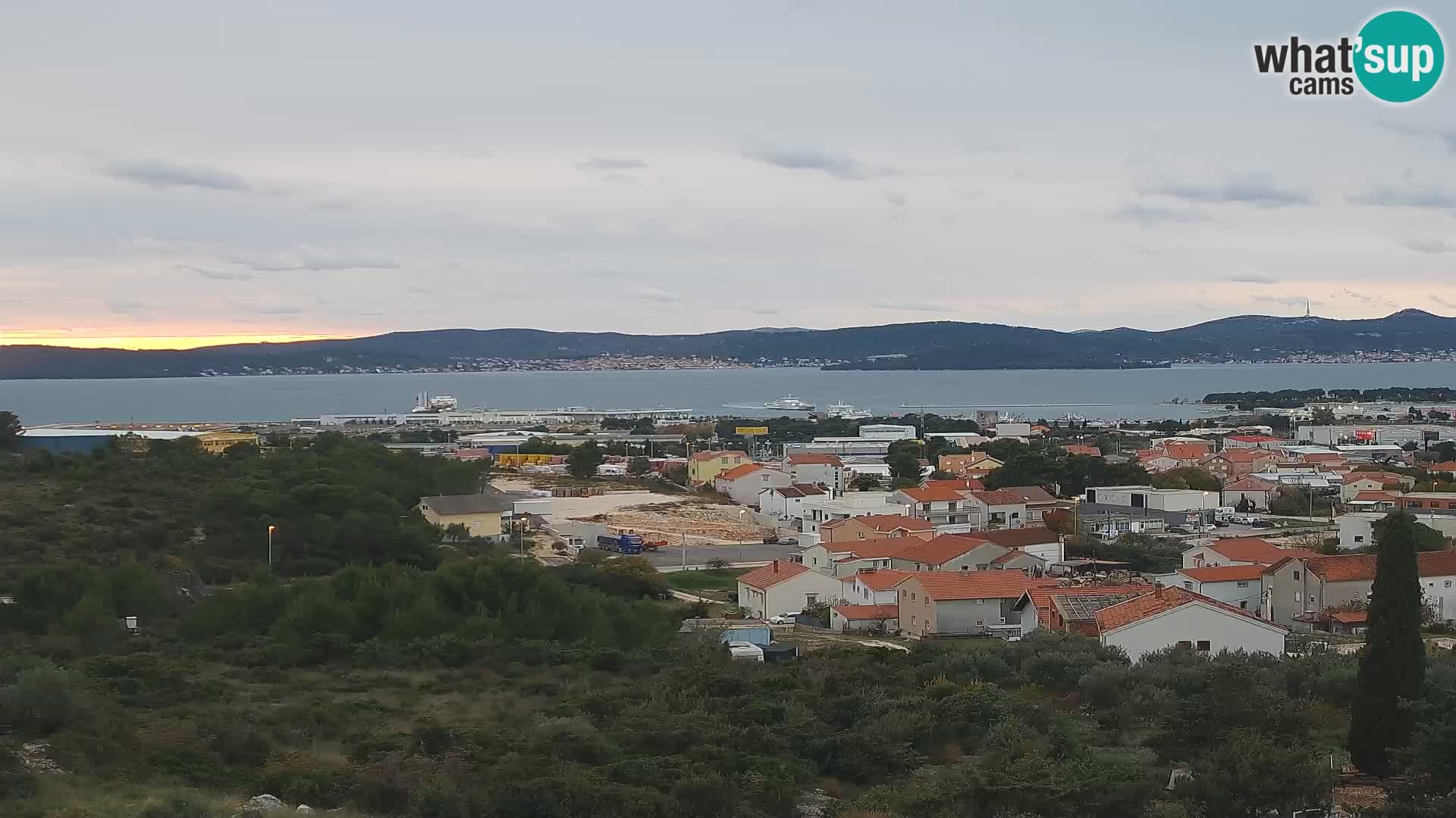 Zadar Pristanišče Gazenica s panoramsko spletno kamero, Zadar, Hrvaška