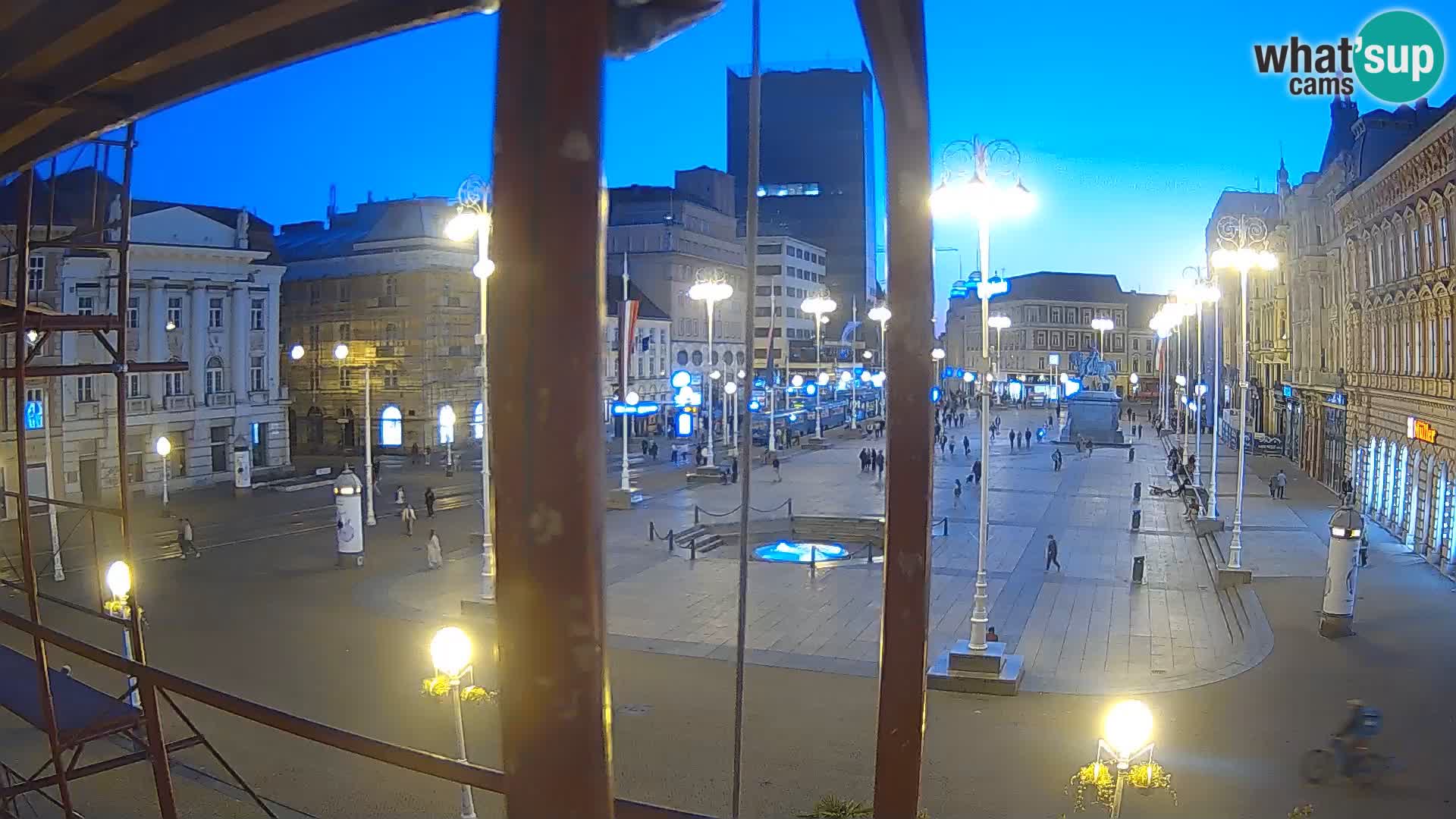 Zagreb Live Webcam – Bana Jelačić square