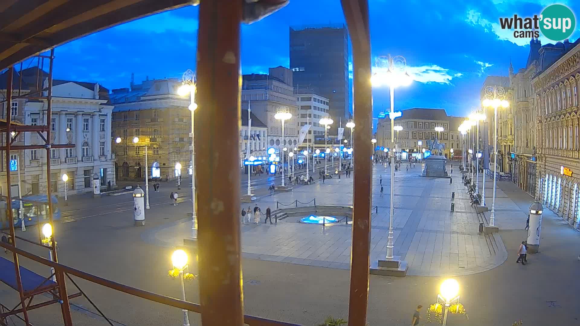 Zagreb Live Webcam – Bana Jelačić square